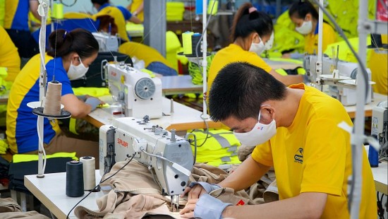 Thị trường thu hẹp, hàng tồn kho nhiều, 83% doanh nghiệp TP. Hồ Chí Minh gặp khó