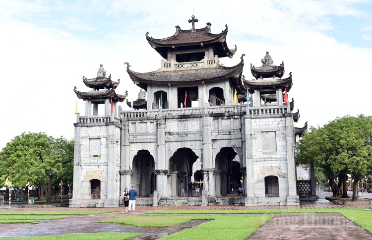 Nhà thờ Phát Diệm, sự hòa hợp giữa Công giáo với nền văn hóa kiến trúc dân tộc