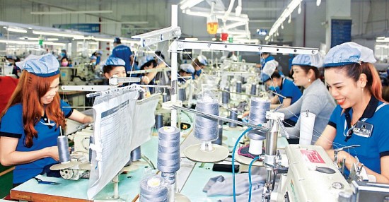 Bức tranh kinh tế 4 tháng: Nhiều dấu hiệu khởi sắc song vẫn tiềm ẩn rủi ro