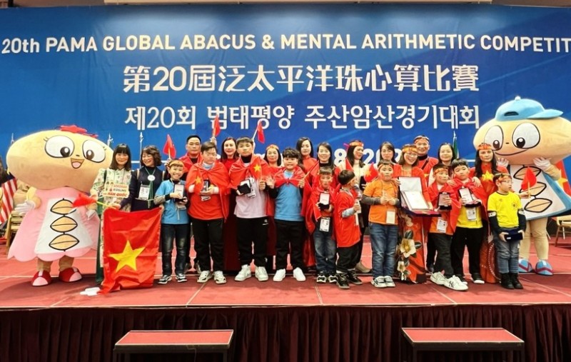 Quảng Ninh: 8 học sinh đoạt giải cao trong kỳ thi bàn tính số quốc tế 2022