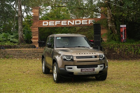 Ra mắt Land Rover Defender 130 mới tại Việt Nam, giá khoảng 6 tỷ đồng