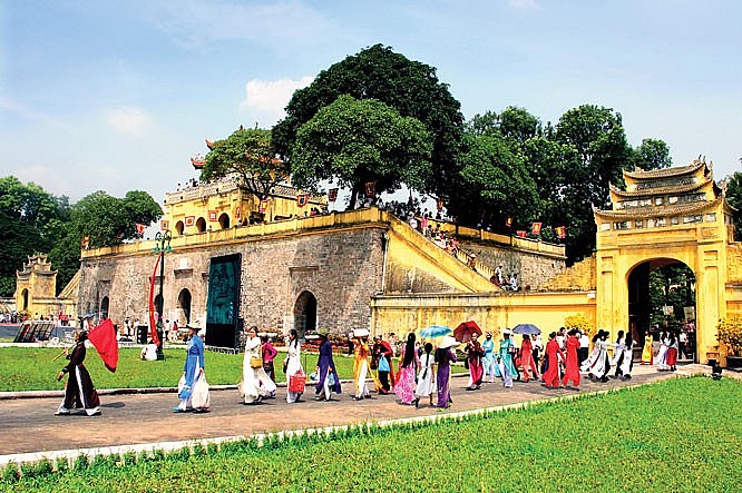 Hà Nội: Tour Đêm Hoàng Cung Thăng Long có gì hấp dẫn?