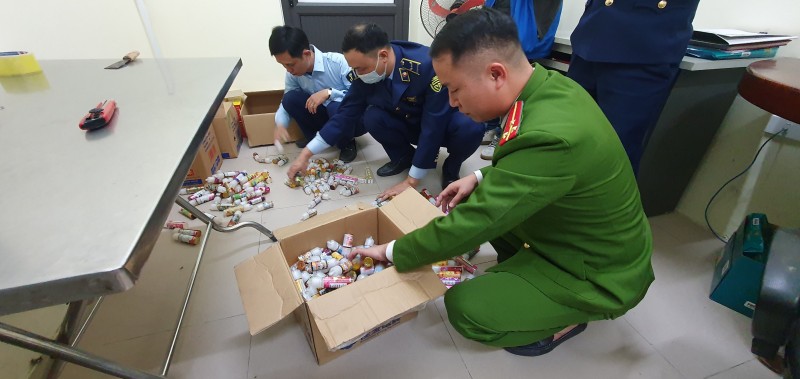 Phạt 19,5 triệu đồng cơ sở ở Hưng Yên kinh doanh thuốc lá điện tử không rõ nguồn gốc