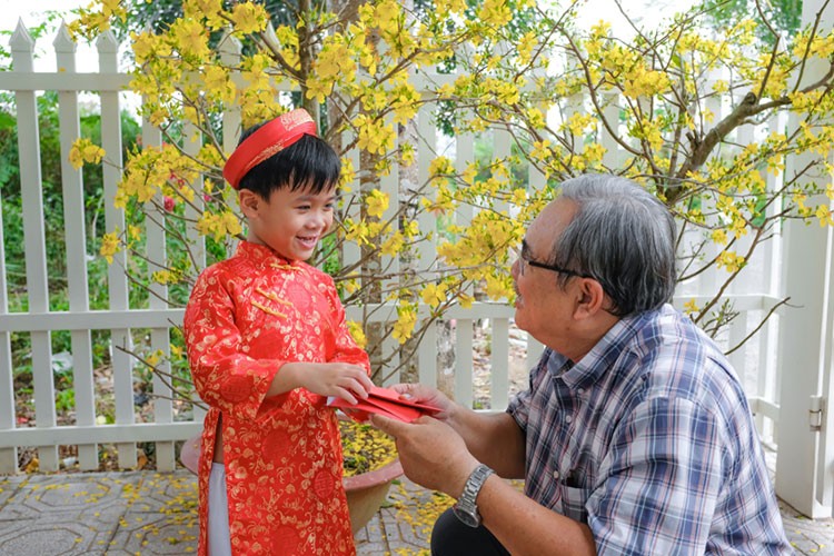 Lì xì: Nét văn hóa đặc sắc của người Việt trong ngày Tết