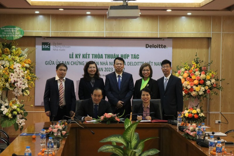 Ủy ban Chứng khoán Nhà nước tiếp tục ký kết hợp tác với Deloitte Việt Nam