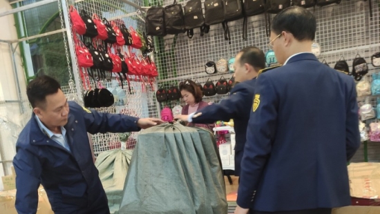 Ninh Bình: Phát hiện nhiều hàng hóa giả mạo tại Trạm dừng nghỉ Xuân Khiêm