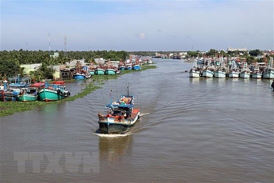 Đồng loạt thực hiện chống khai thác hải sản bất hợp pháp