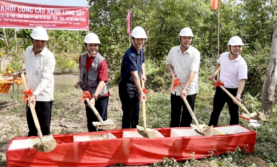 Tổng công ty Khí Việt Nam phối hợp thực hiện Công trình dân sinh tại Cà Mau