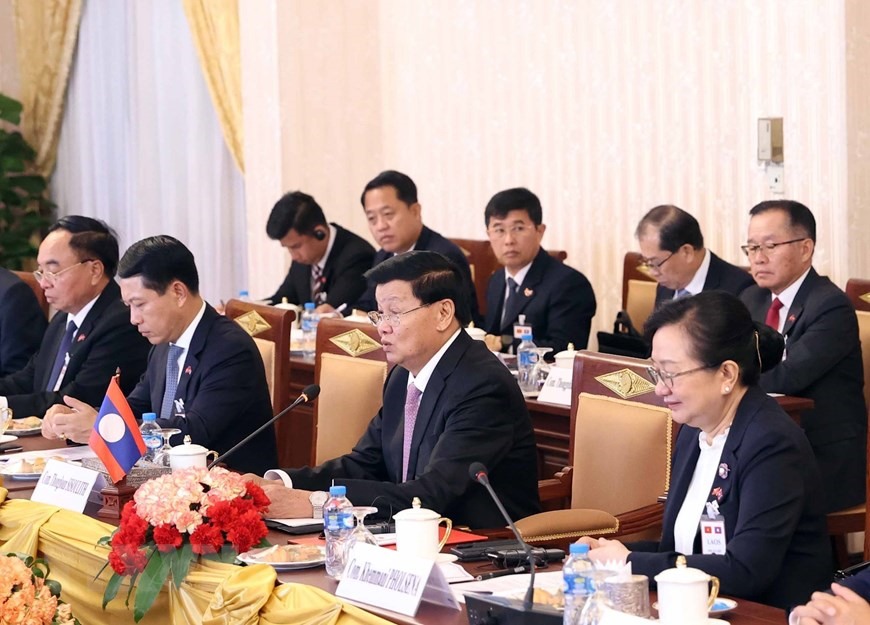 Quang cảnh cuộc hội đàm giữa Chủ tịch nước Võ Văn Thưởng và Tổng Bí thư, Chủ tịch nước Lào Thongloun Sisoulith. Ảnh: TTXVN