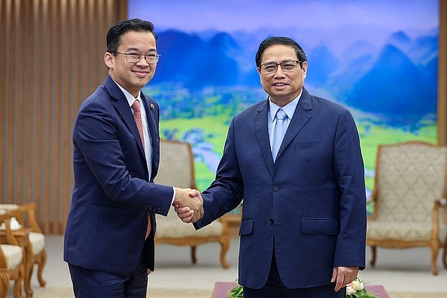 Thủ tướng Phạm Minh Chính tiếp ông Jormsup Lochaya, Chủ tịch Tập đoàn năng lượng Super Energy của Thái Lan - Ảnh: VGP/Nhật Bắc