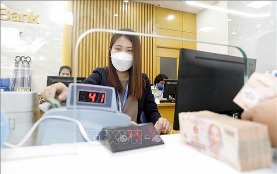 Đề xuất cho vay lãi suất 0% đối với ngân hàng bị rút tiền hàng loạt