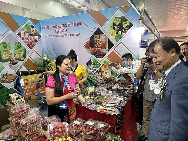 Bộ Công Thương tổ chức các hội chợ, tạo liên kết bền vững cho sản phẩm nông sản. 