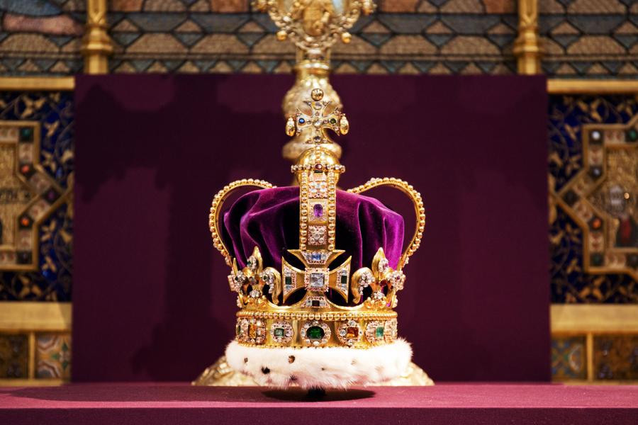 Lễ đăng quang của Nhà vua nước Anh Charles III diễn ra như thế nào?
