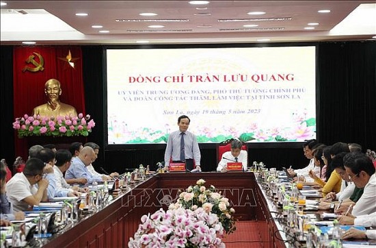Phó Thủ tướng Trần Lưu Quang thăm và làm việc tại Sơn La