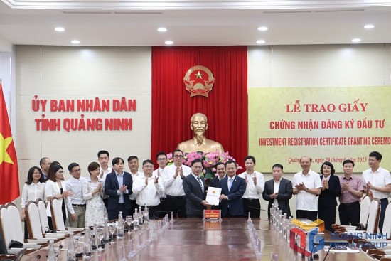 Foxconn đầu tư gần 250 triệu USD vào 2 dự án ở tỉnh Quảng Ninh