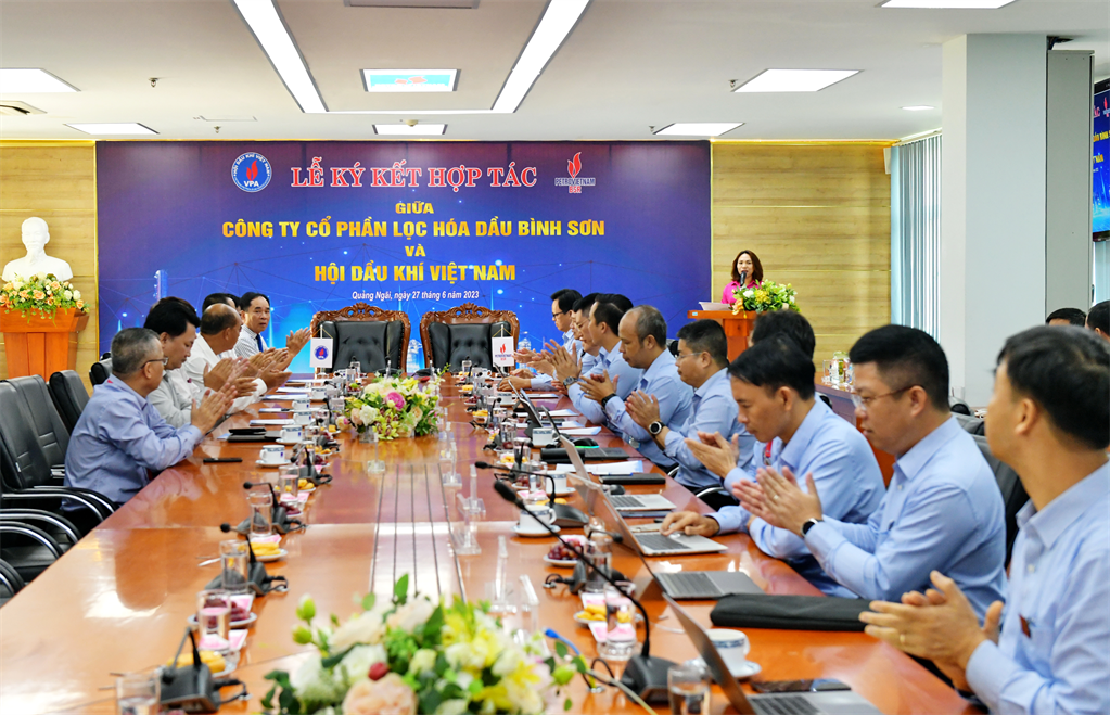 BSR và Hội Dầu khí Việt Nam ký kết thỏa thuận hợp tác