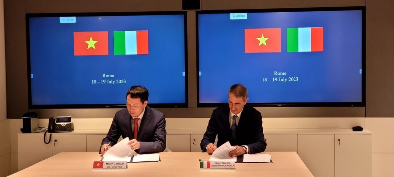 Việt Nam và Italia đàm phán dự thảo hiệp định bảo vệ, trao đổi tin mật