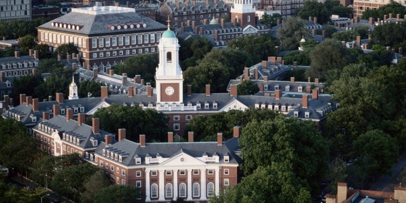 Đại học Harvard danh tiếng bị điều tra vì chính sách tuyển sinh không công bằng