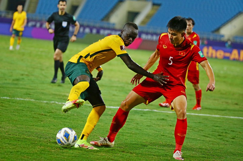 Tuyển nữ Việt Nam đá World Cup, khi nào đến tuyển nam quốc gia?
