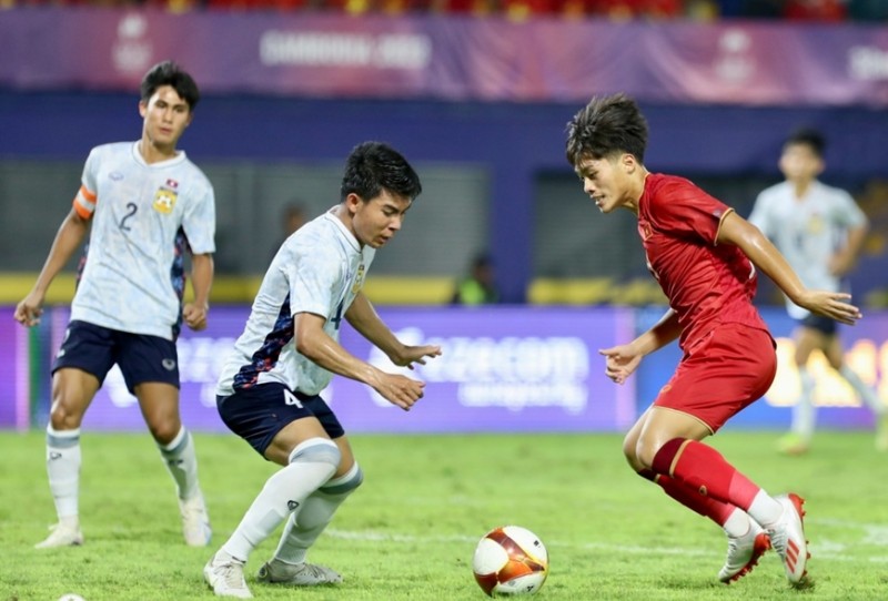 U23 Việt Nam đối đầu U23 Lào trong trận ra quân