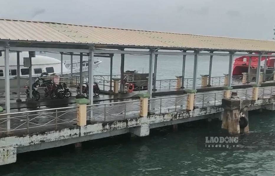 Tàu, phà vẫn chưa hoạt động, gần 12.000 du khách mắc kẹt tại Phú Quốc và các đảo