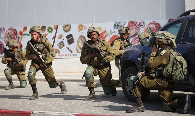 Binh sĩ Israel triển khai ở miền Nam Israel ngày 7/10/2023 sau khi có dân thường thiệt mạng do rocket Hamas. Ảnh: AFP.