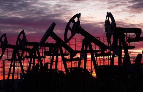Giá dầu nối dài đà giảm trước báo cáo EIA, phe bán áp đảo trên thị trường nông sản
