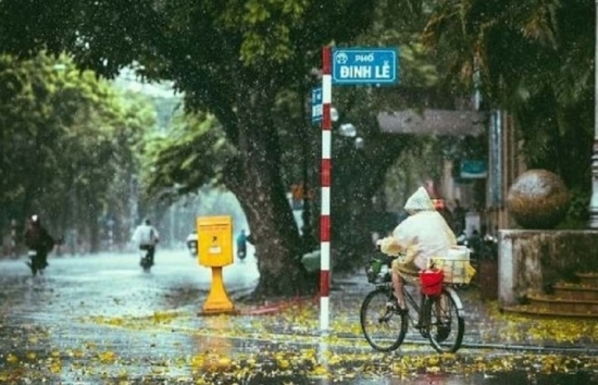 Dự báo thời tiết Hà Nội ngày mai 21/10/2023: Hà Nội giảm nhiệt và mưa dông