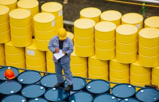Thông lượng dầu thô tháng 10 Trung Quốc được dự báo giảm