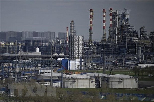 Nhà máy lọc dầu của Gazprom ở ngoại ô Moskva, Nga. (Ảnh: AFP/TTXVN)