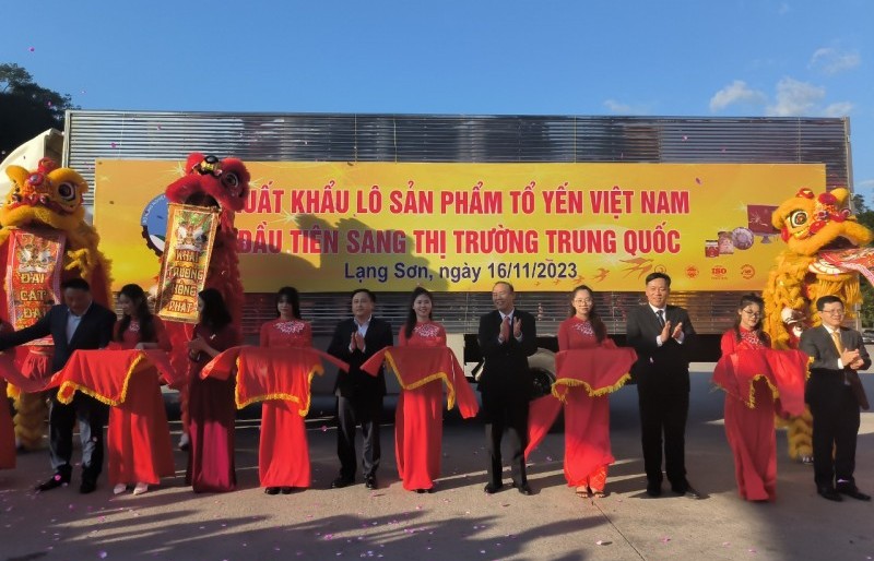 Việt Nam xuất khẩu chính ngạch sản phẩm tổ yến đầu tiên sang Trung Quốc