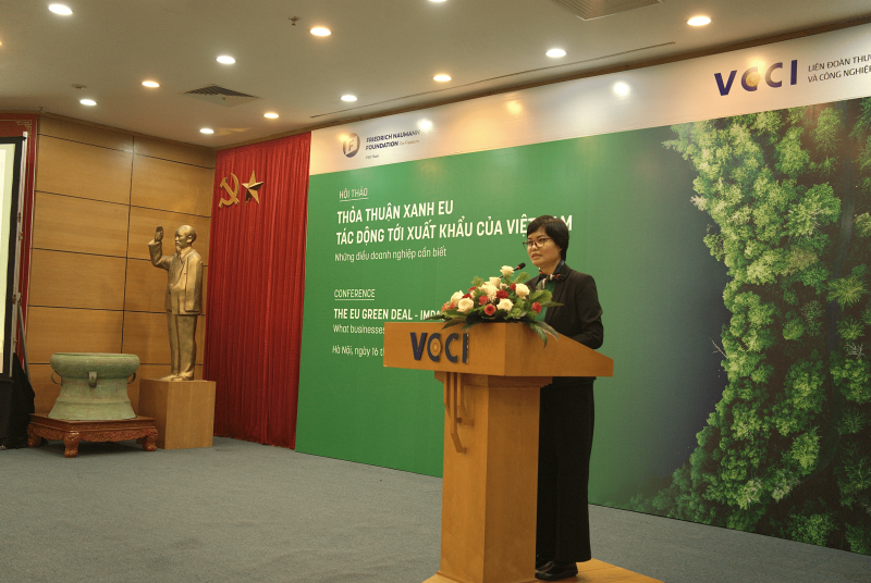 Tiến sĩ Nguyễn Thị Thu Trang, Giám đốc Trung tâm WTO và Hội nhập, VCCI đưa ra khuyến nghị. Ảnh BTC