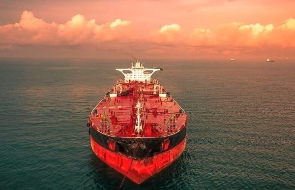 Châu Âu tăng nhập khẩu dầu diesel từ Ấn Độ, khách hàng chính của dầu Nga