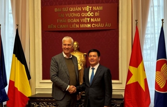 Bộ trưởng Nguyễn Hồng Diên tiếp Phó Chủ tịch thứ nhất Thượng viện Bỉ, Chủ tịch Liên minh Bỉ Việt