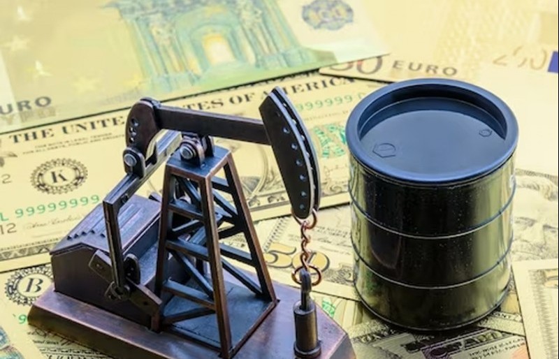 Áp lực cung và cầu đẩy giá dầu WTI mất mốc 70 USD/thùng