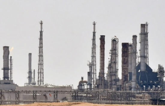 OPEC và Saudi Arabia nỗ lực giành lại quyền kiểm soát thị phần dầu mỏ