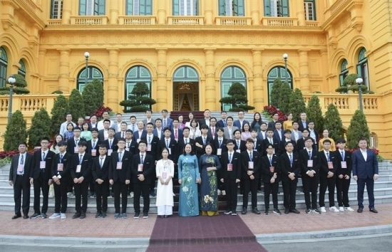Một năm “bội thu” của học sinh Việt Nam dự thi Olympic và khoa học kỹ thuật quốc tế