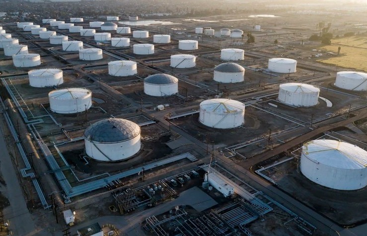 Hoạt động chế biến dầu của Nga tiếp tục đạt mức cao vào giữa tháng 12