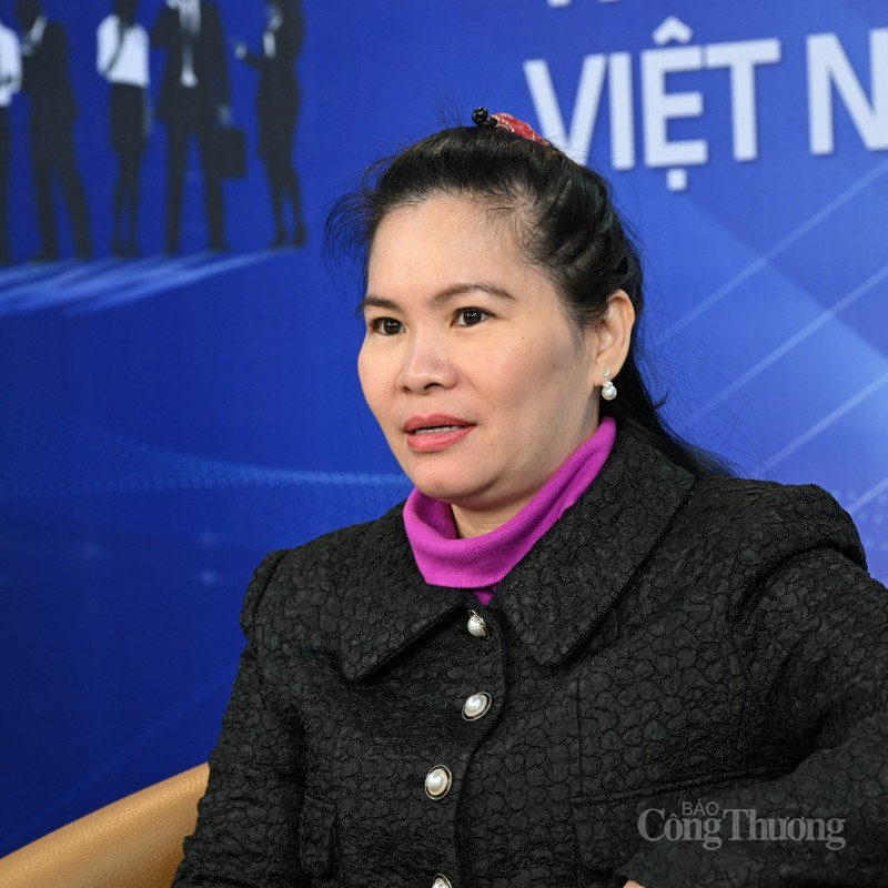 Bà Phan Thị Thanh Xuân - Tổng thư ký Hiệp Hội Da giày - Túi xách Việt Nam