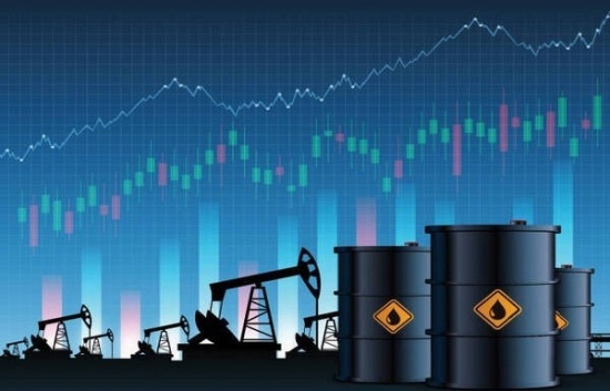 Nhìn lại một năm "bão bùng" của thị trường dầu thô