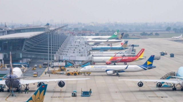 Cục Hàng không VN vừa có văn bản gửi Vietnam Airlines, Vietjet, Bamboo Airways, Pacific Airlines, Vietravel Airlines yêu cầu báo cáo công tác bán vé máy bay dịp tết Nguyên đán 2024.