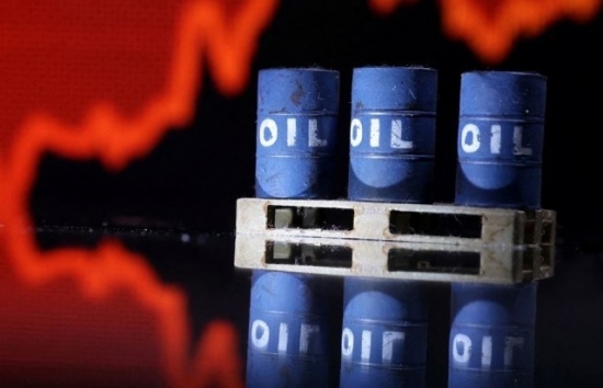 Giá xăng dầu hôm nay ngày 13/1/2024: Giá dầu thế giới tiếp tục đi lên
