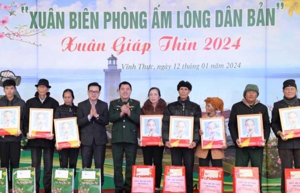 Quảng Ninh: Tết ấm đã về với quân dân nơi biên giới