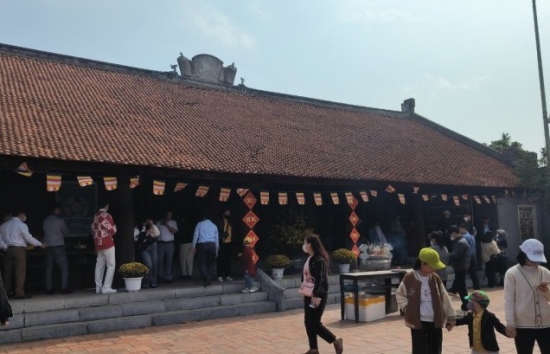 Tết đến, hành hương về với ngôi chùa cổ nhất Việt Nam