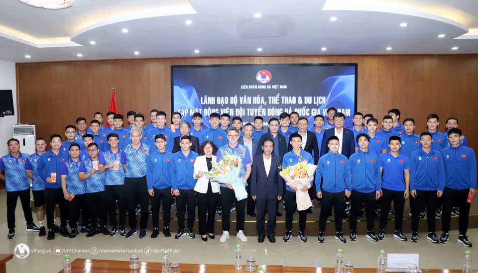 Đội tuyển Việt Nam được “tiếp sức” trước ngày lên đường sang Indonesia thi đấu