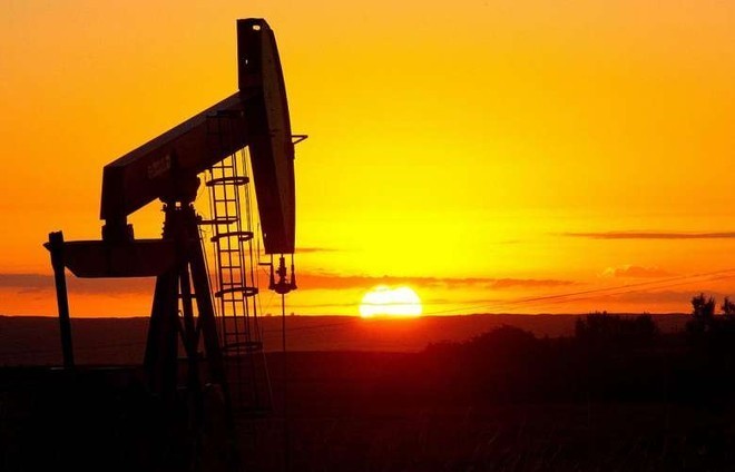 Giá dầu duy trì đà giảm trước sự tăng vọt của đồng USD