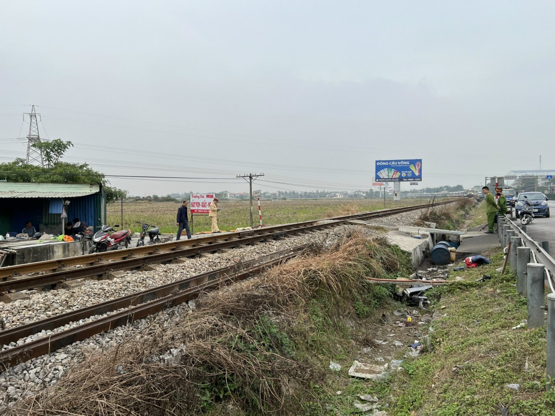 Khu vực đường sắt bị mở lối gây tai nạn giao thông