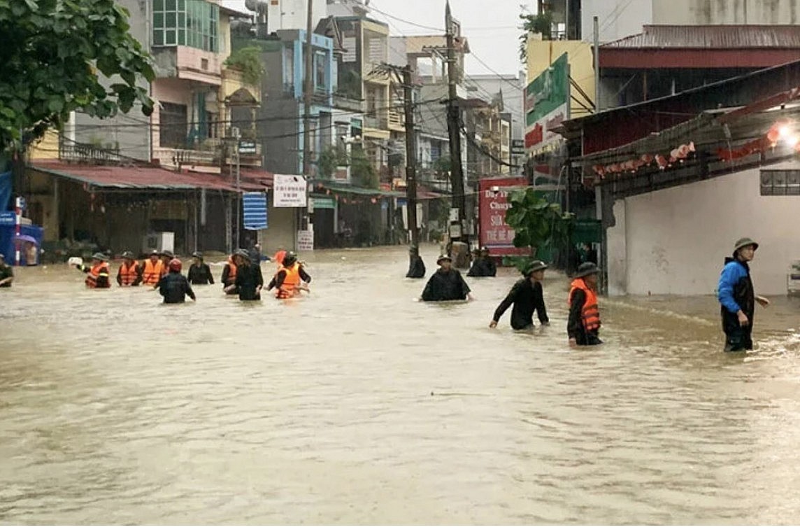 Bộ Công an vừa ký Công điện khắc phục hậu quả mưa lũ và chủ động ứng phó với thiên tai