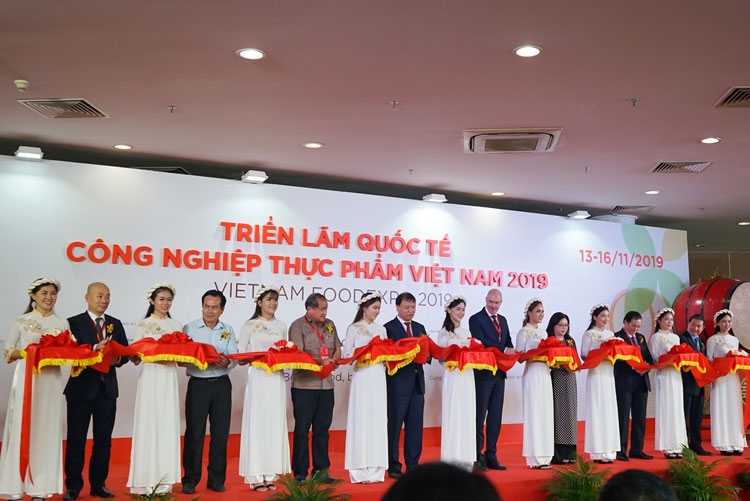 tan hiep phat tham gia gian hang thuong hieu quoc gia viet nam tai trien lam vietnam foodexpo 2019