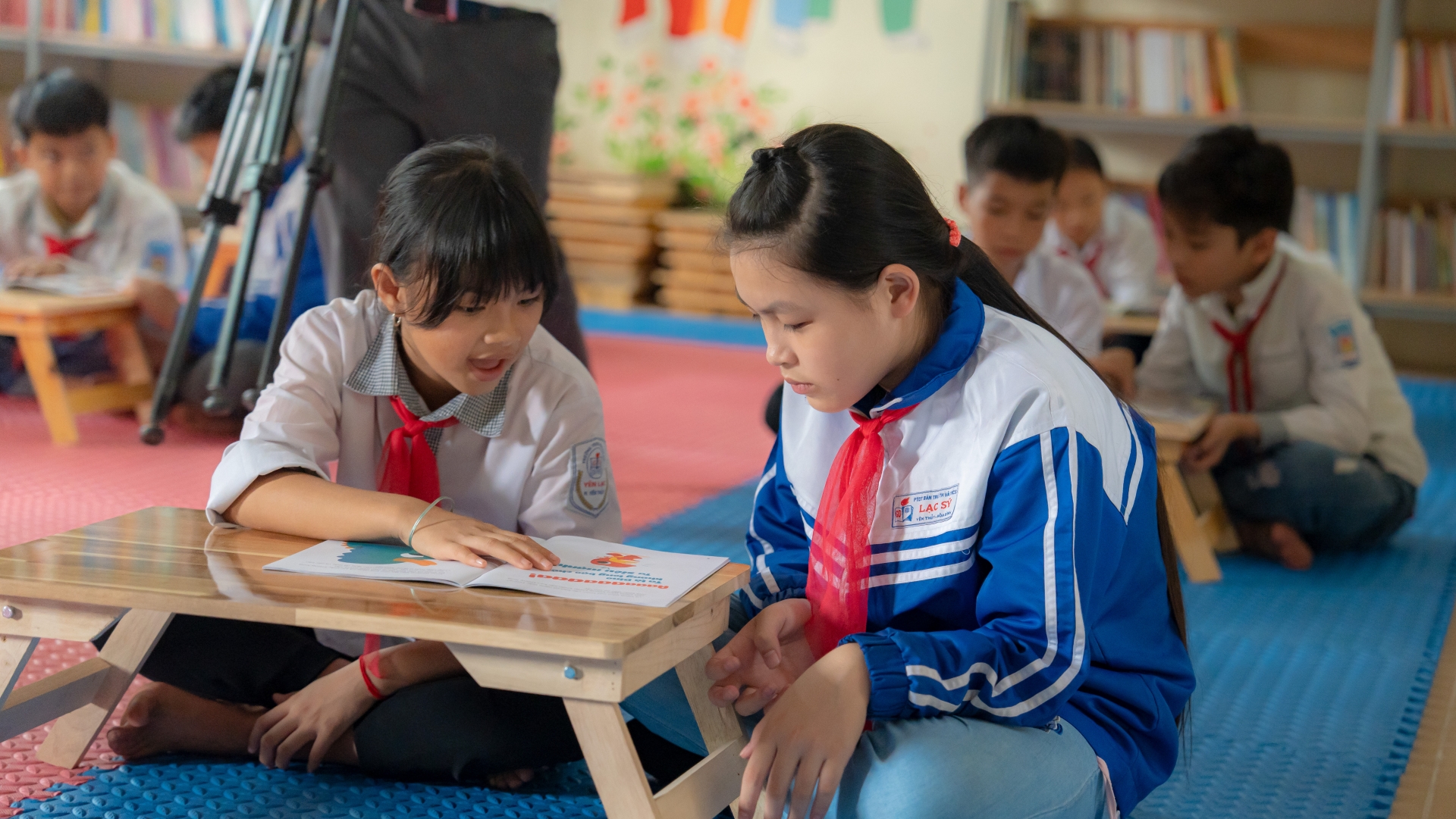 Chứng khoán KB hỗ trợ mạnh mẽ cho học tập của trẻ em vùng núi tại Việt Nam